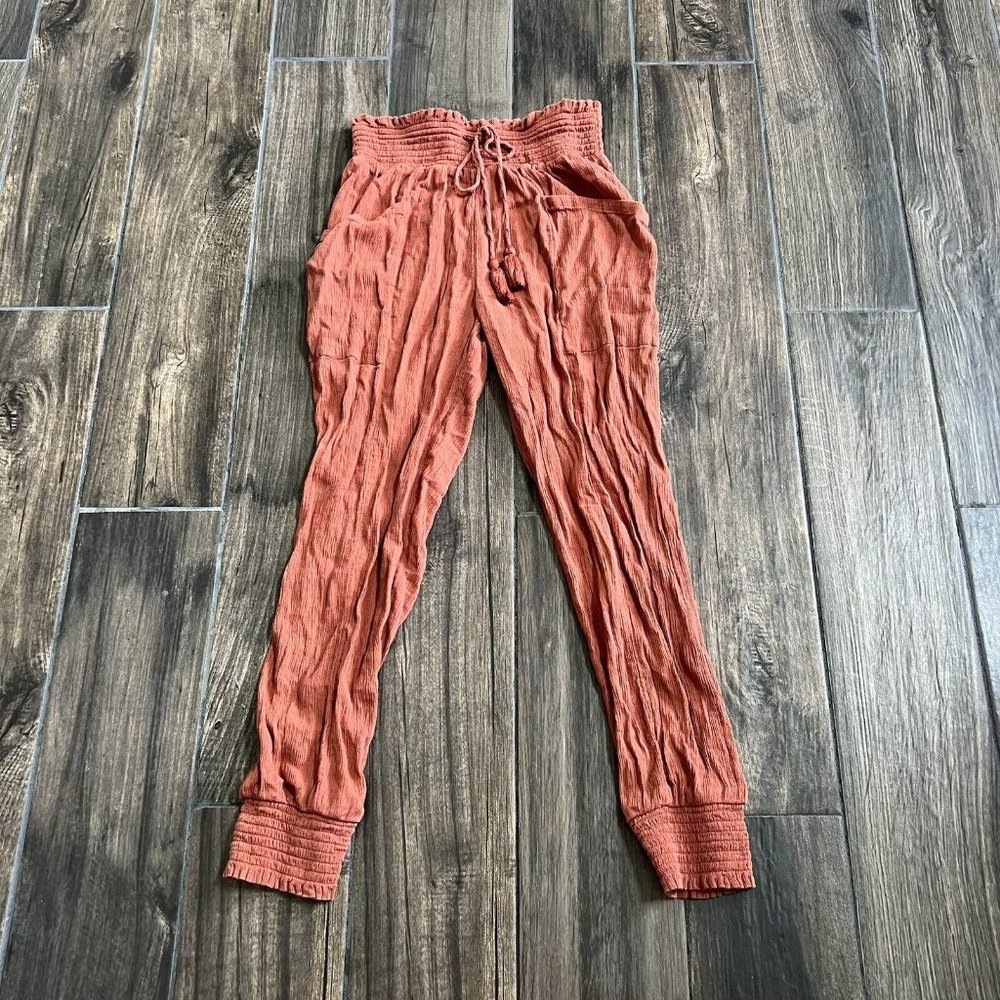 Aerie Coral Pink Peach Jogger Size Small Bohemian